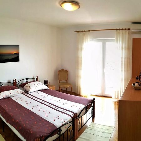 Leona Apartman Lovran Kültér fotó